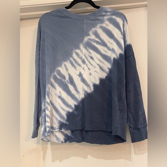 Tops - Blue and White Tie-Dye woman’s long sleeve Top